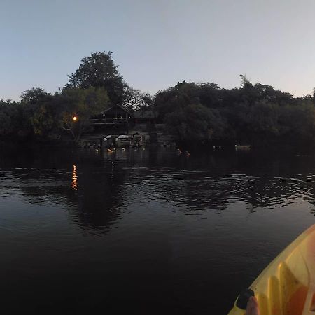 Caprivi Houseboat Safari Lodge Katima Mulilo 外观 照片