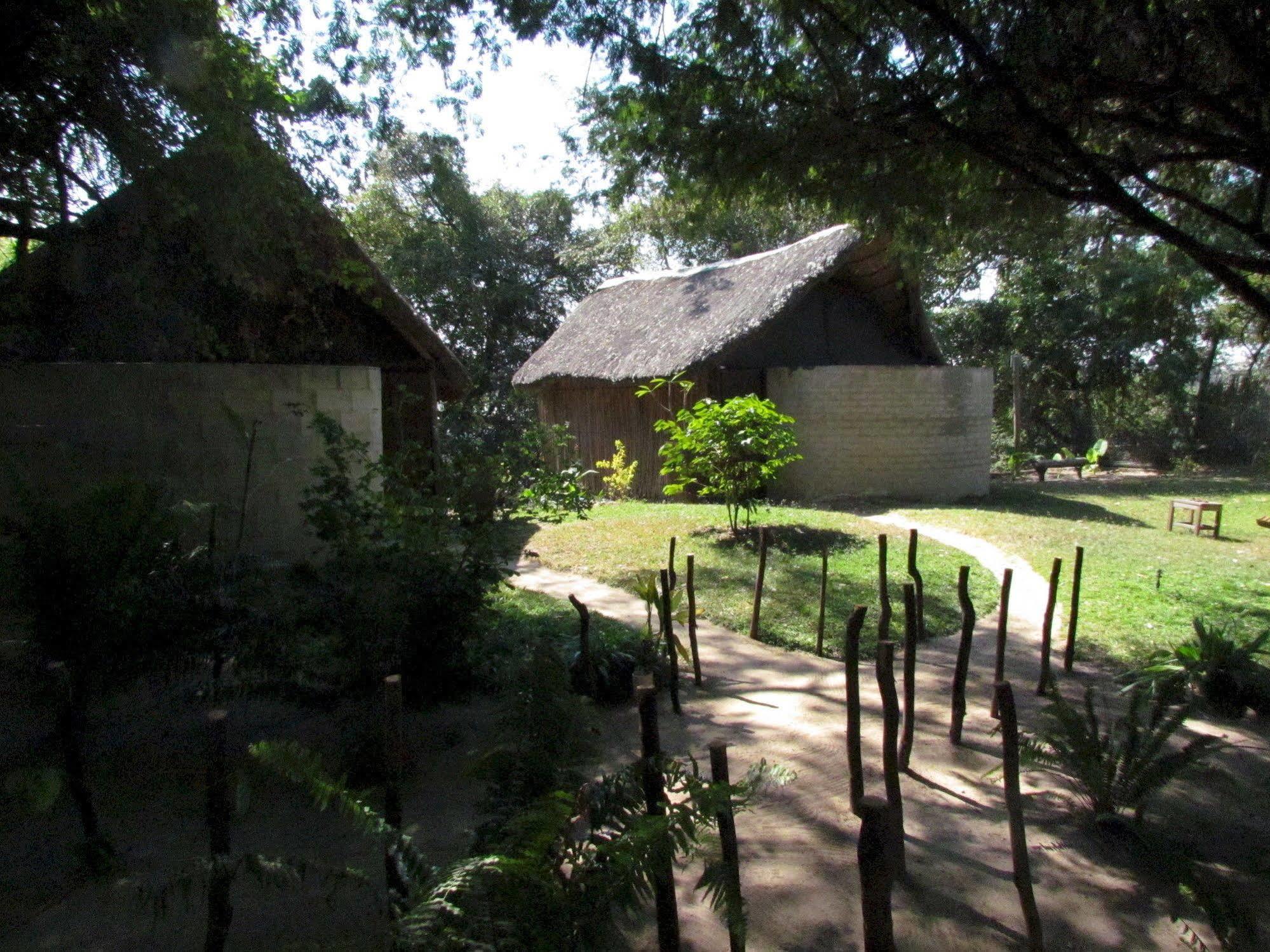 Caprivi Houseboat Safari Lodge Katima Mulilo 外观 照片