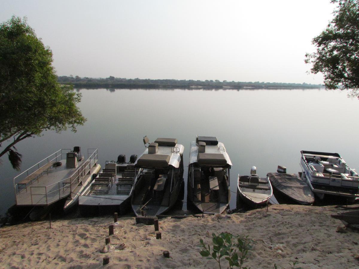Caprivi Houseboat Safari Lodge Katima Mulilo 外观 照片